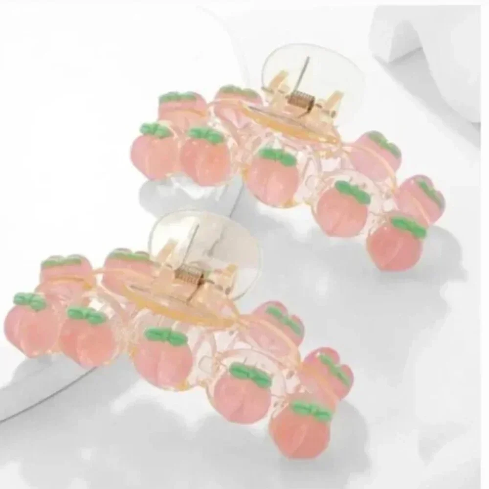 ⭐️ FREE Peach Fruit Hipster Hippie Artsy Trendy Modern Girly Hair Claw Clips Set